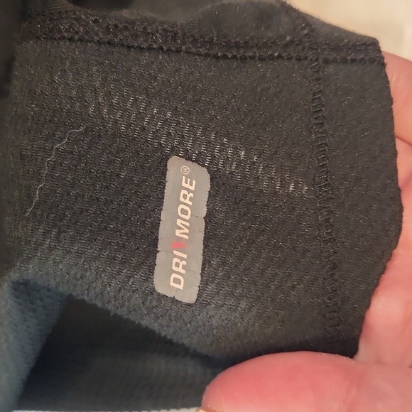 Danskin Now Semi Fit Mesh Drimode High Low Hem Scoop Neck Athletic Top - Picture 8 of 9